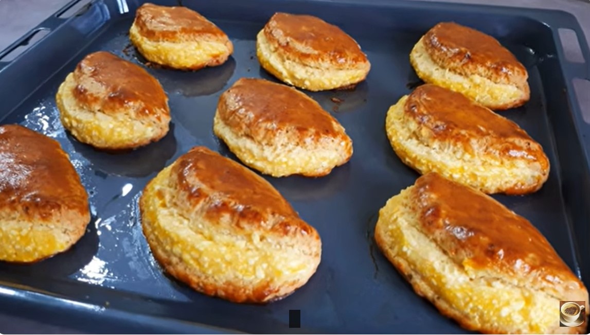 Идеальные творожные сочники: быстро и просто к чаю