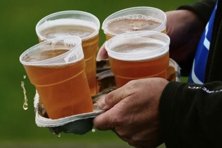 Стадионы могут заработать на продаже пива до 5 миллиардов рублей в год