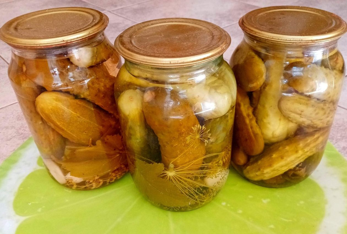 Маринованные огурцы по-турецки: освежающий лимонно-мятный рецепт