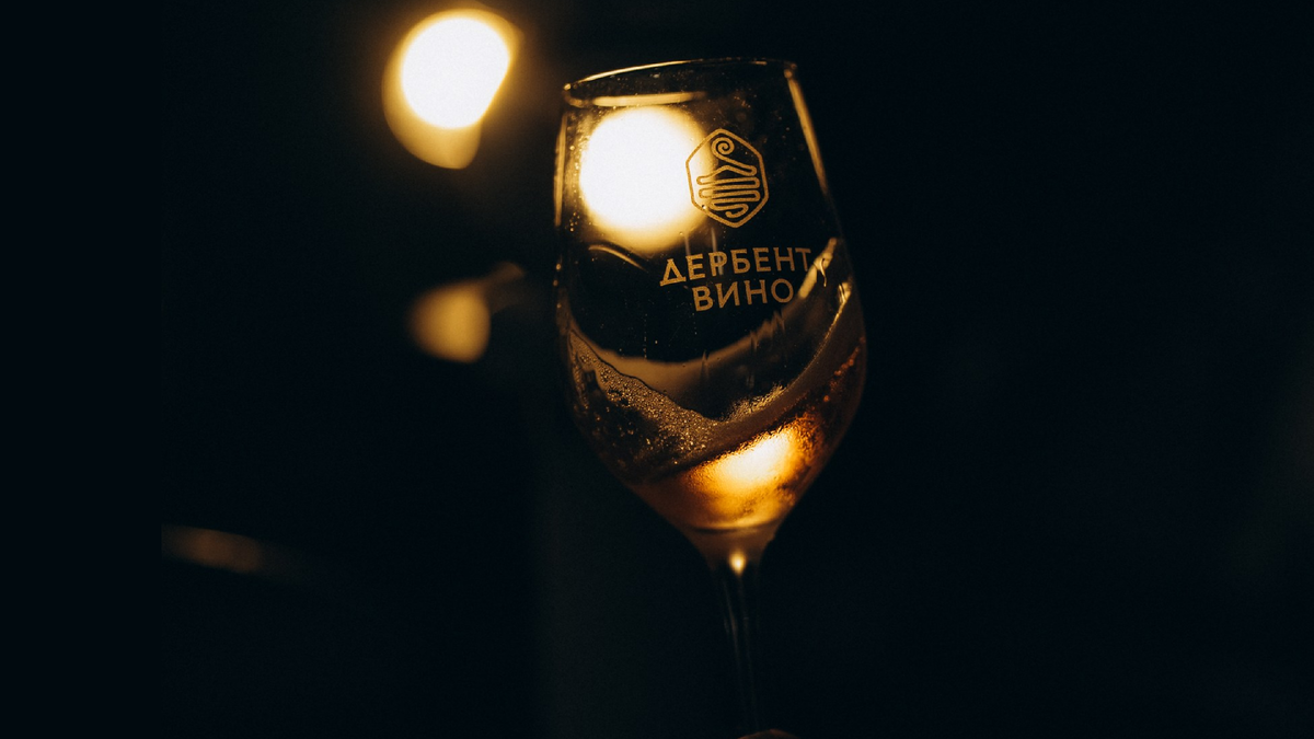 Как определить испорченное вино: основные признаки и советы