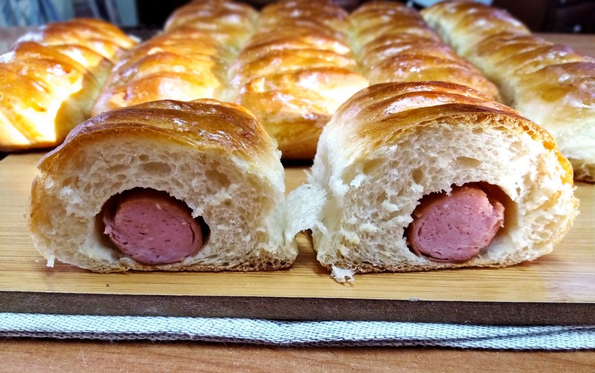 Булочки с сосисками: вкусное лакомство для всей семьи