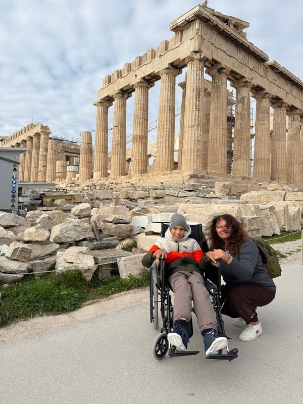 Апельсиновая магия зимних путешествий: Афины в декабре