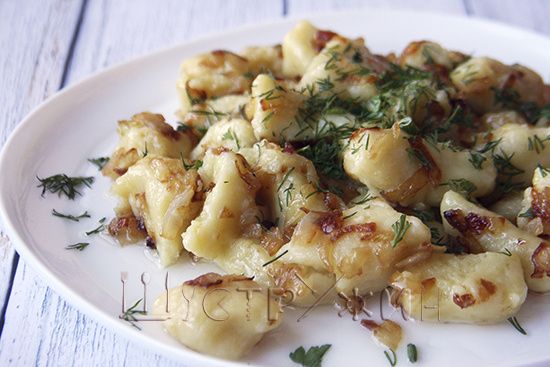 Ленивые картофельные вареники с луком