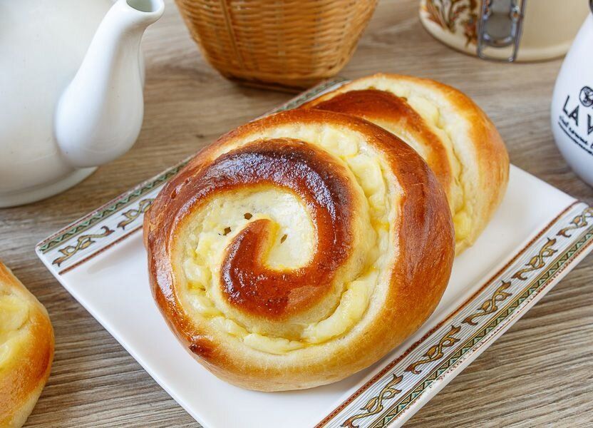 Нежные булочки с заварным кремом: идеальное угощение