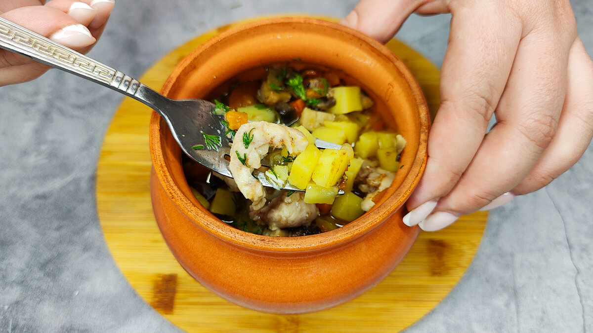 Как быстро и вкусно приготовить жаркое с грибами в горшочках