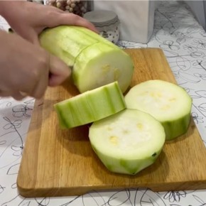 Как приготовить вкусные фаршированные кабачки