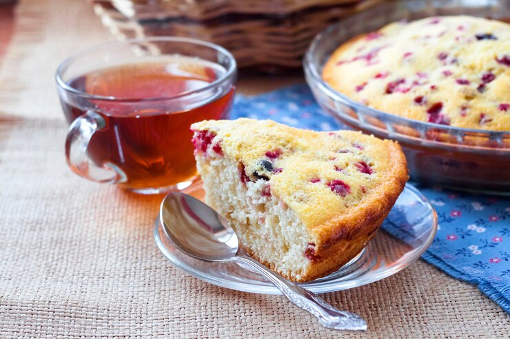 Как правильно вести себя в гостях: советы, чтобы не показаться мелочным