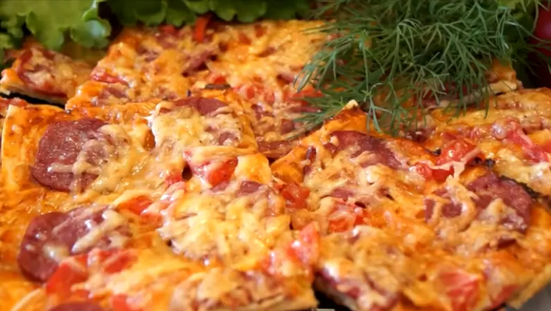 Идеальная пицца за 20 минут: быстро и без лишней суеты