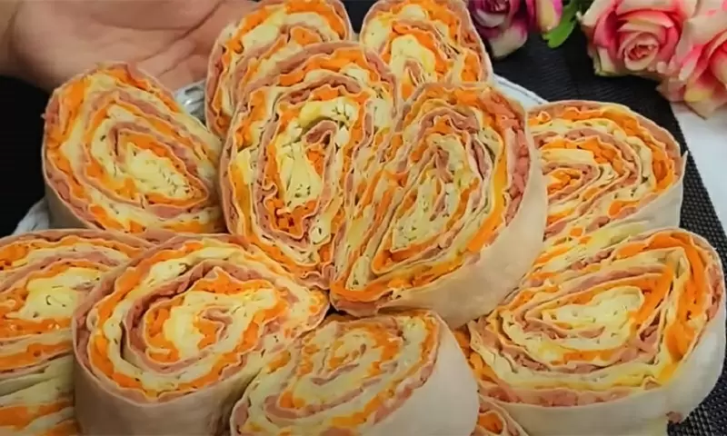 Новый взгляд на закуски: как проста закуска в лаваше может стать звездой новогоднего стола