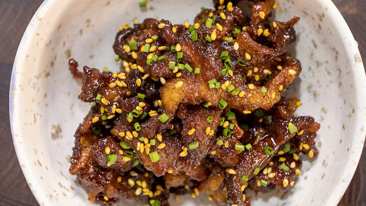 Мясные чипсы: необычная закуска к любимому напитку
