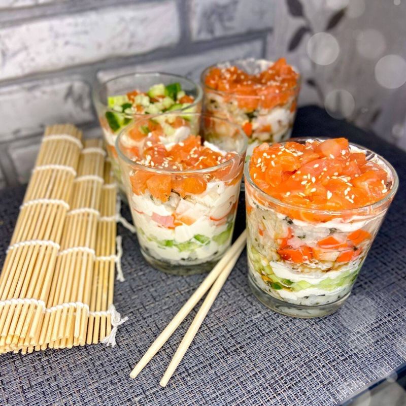 Нежный слоёный салат с семгой: просто, вкусно и невероятно празднично